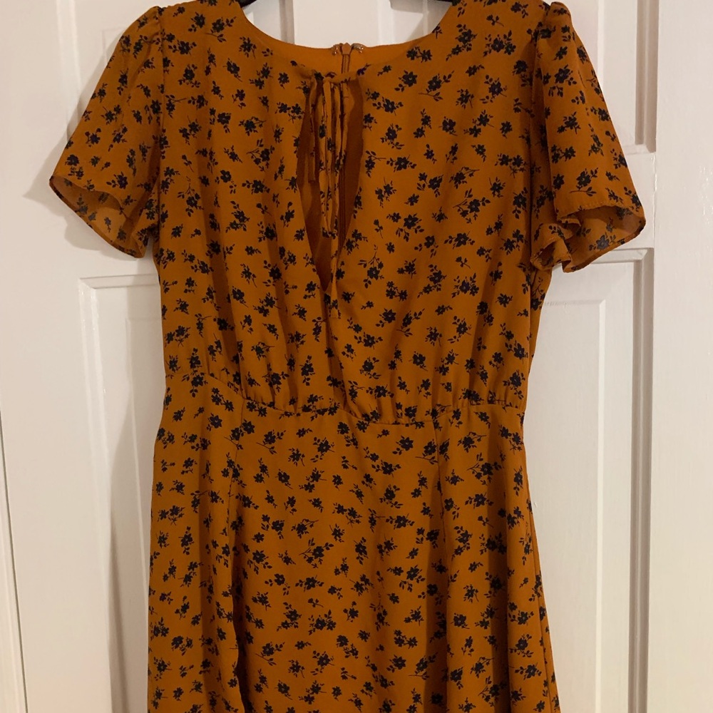 Blue and orange dress with keyhole